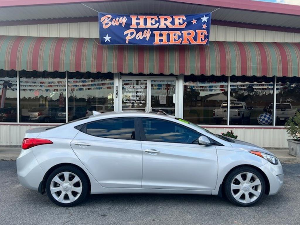 2013 Hyundai Elantra Limited's photo