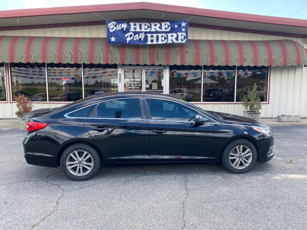 2015 Hyundai Sonata SE's photo