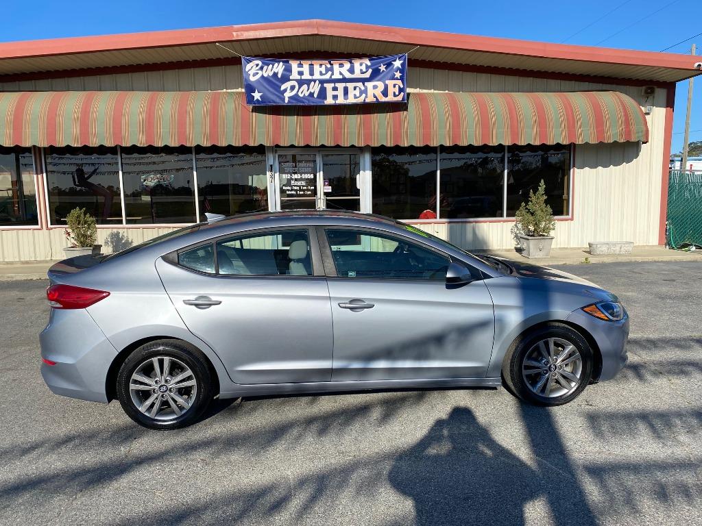 2017 Hyundai Elantra SE's photo