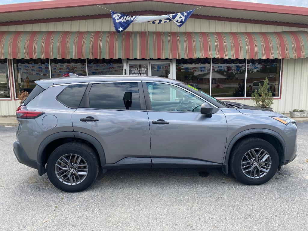 2021 Nissan Rogue S's photo