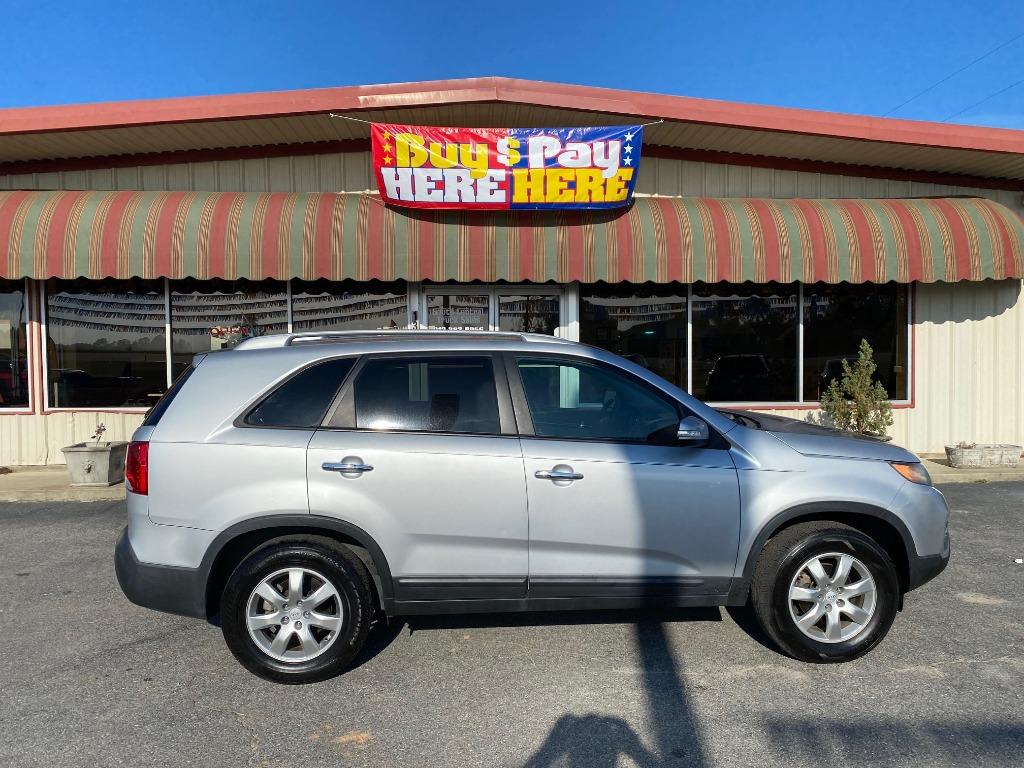 2011 Kia Sorento LX's photo
