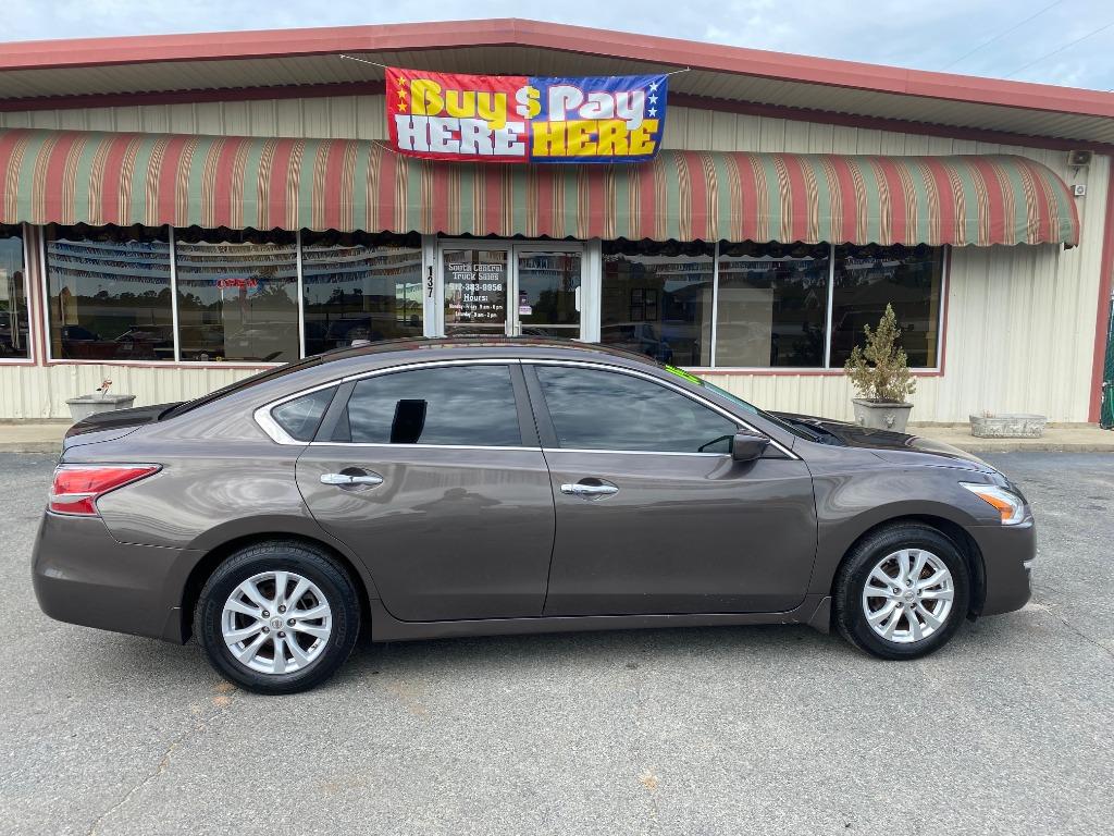 2015 Nissan Altima S's photo