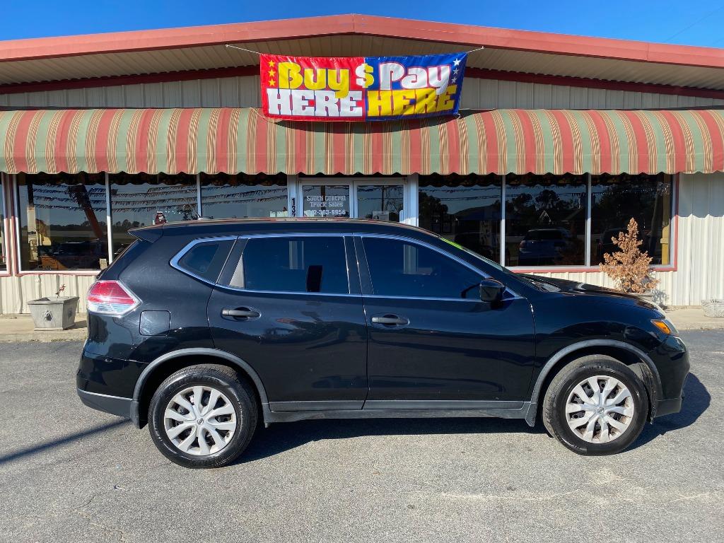 2016 Nissan Rogue S's photo