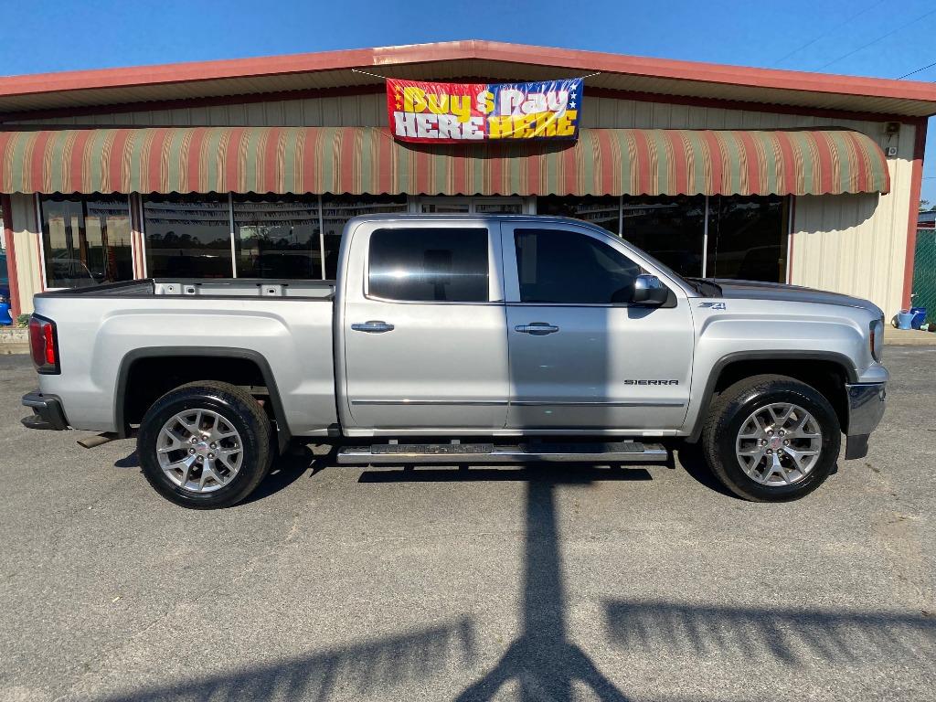 2018 GMC Sierra 4WD Crew Cab Short Box SLT's photo