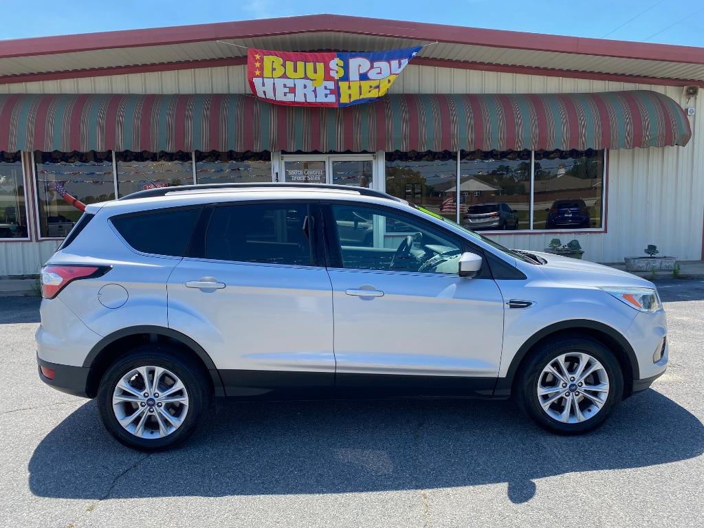 2018 Ford Escape SE's photo